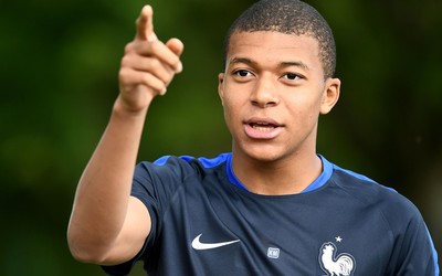 大象体育-他让曼城进攻变得立体