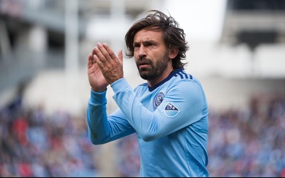 大象体育焦点-克罗地亚球迷看台巨型拼图